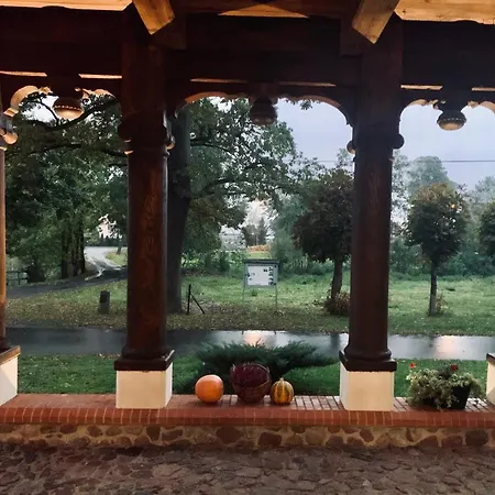 Alloggio in famiglia Dom Podcieniowy Na Zulawach Wislanych