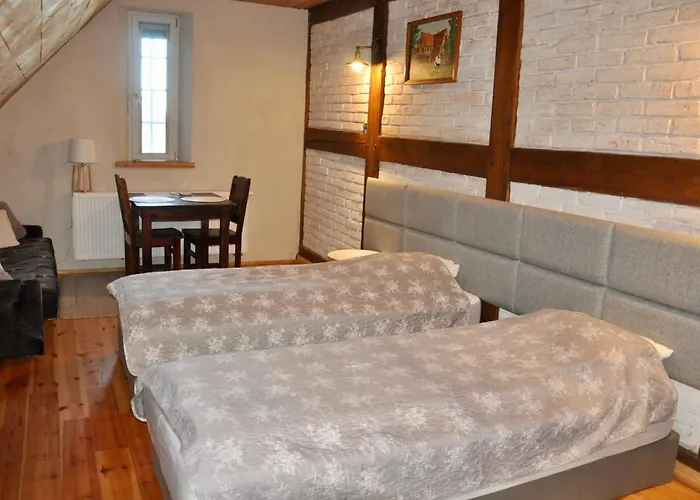 Dom Podcieniowy Na Zulawach Wislanych *