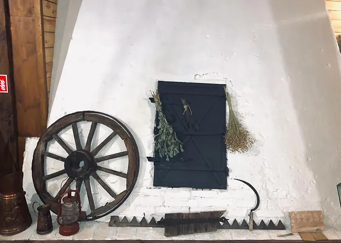 Dom Podcieniowy Na Zulawach Wislanych *