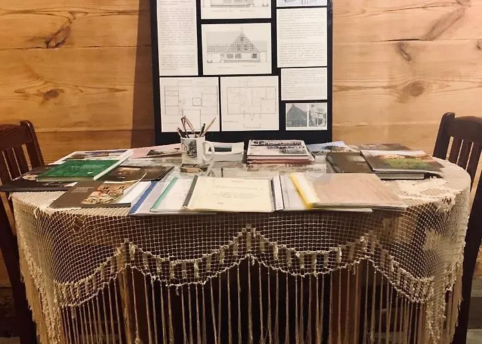 Dom Podcieniowy Na Zulawach Wislanych * Nowy Dwór Gdański